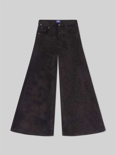 Amari Ultra Velvet Pant
In Black