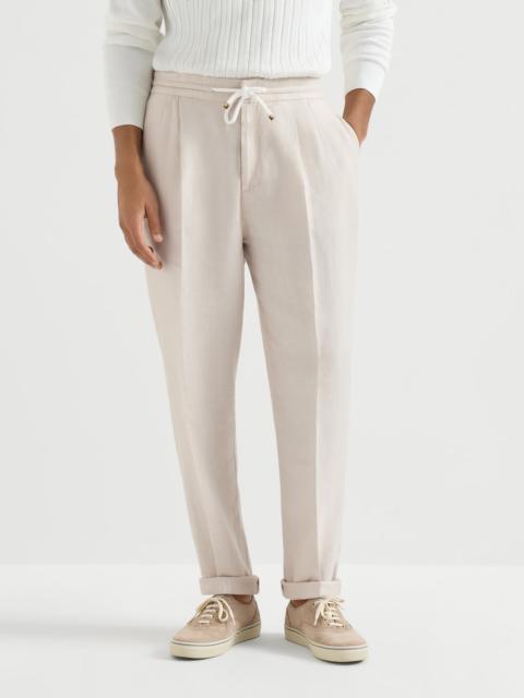 Garment-dyed trousers in linen gabardine with drawstring and double pleats