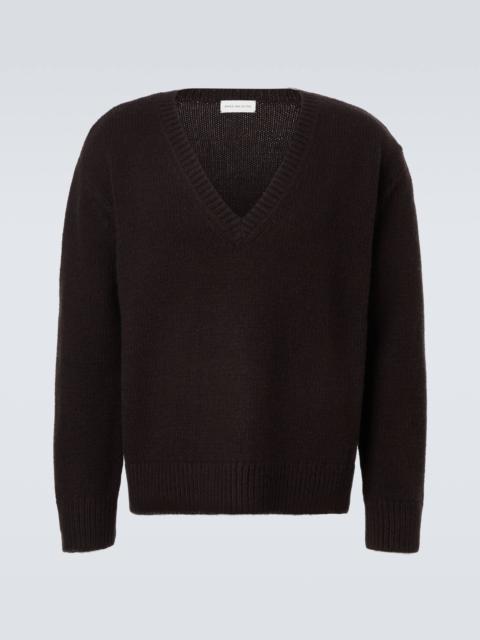 Wool and cashmere sweater