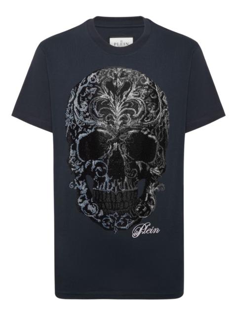 skull-print T-shirt