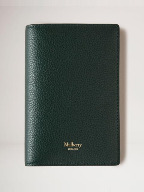 Passport Cover
Mulberry Green Small Classic Grain