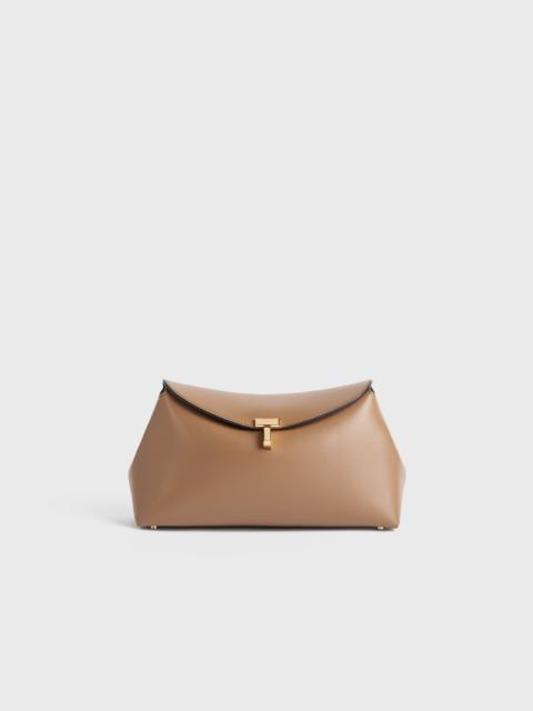 T-lock leather clutch camel