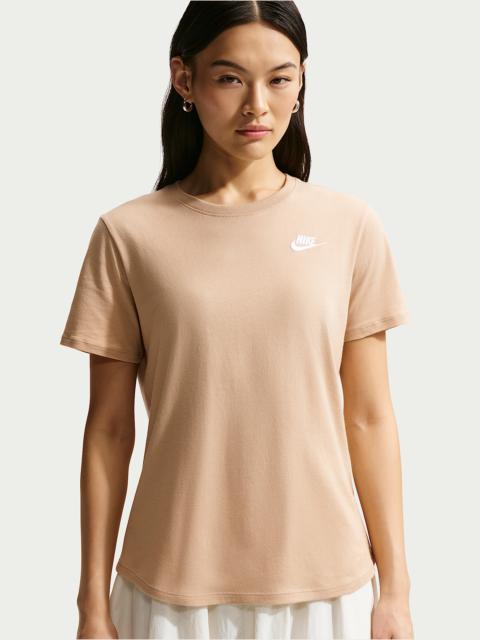 Nike Sportswear Club Essentials Women's T-Shirt