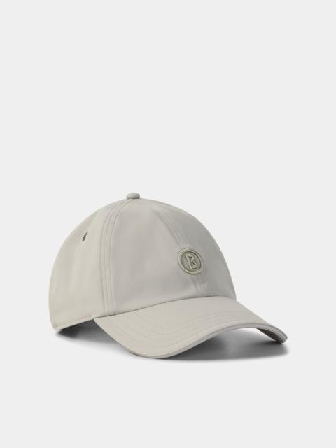 Cap Ray in Eucalyptus