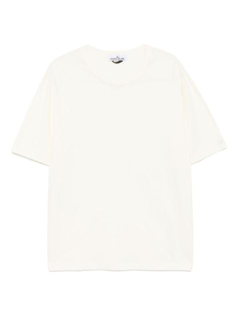 short-sleeved T-shirt