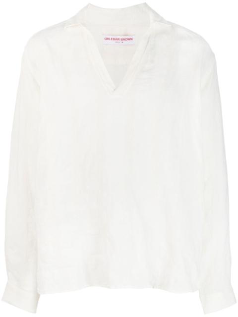 long-sleeved v-neck shirt