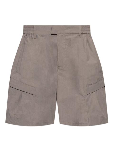 concealed-fastening shorts