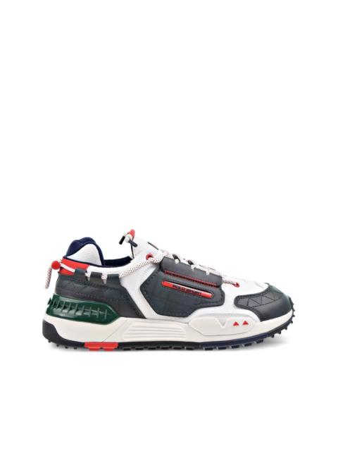 low-tops lace-up sneakers