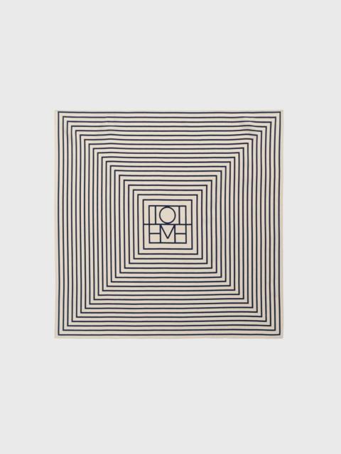 Signature monogram silk scarf crème