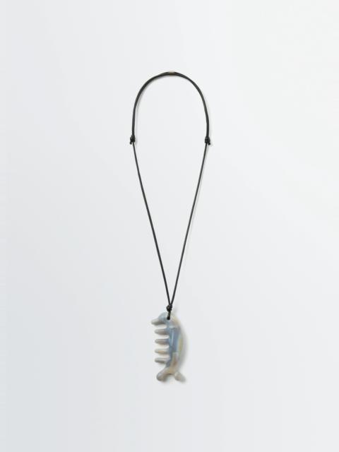 BELUGA GUA SHA NECKLACE IN AGATE AND LEATHER