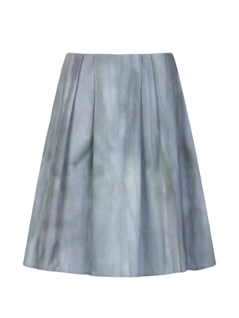 pleated skirt