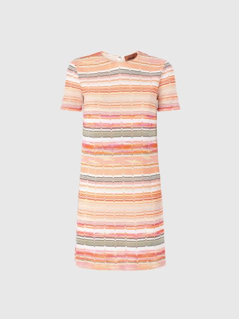 Short-sleeved mini-dress with Greek zig zag lamé