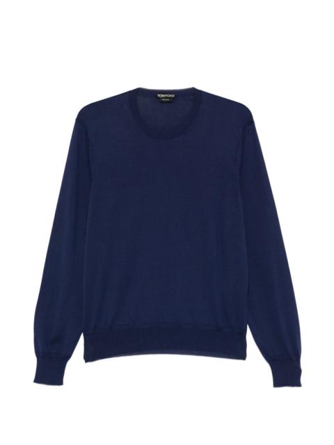 crew-neck long-sleeve sweater
