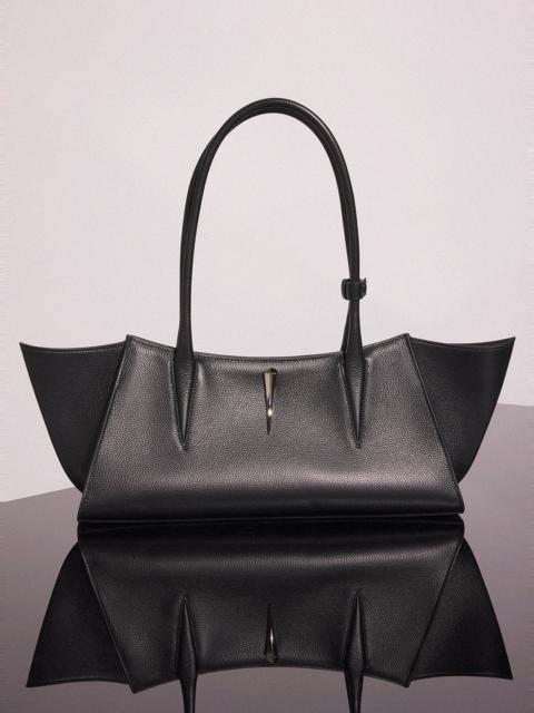 black grainy leather fang bag