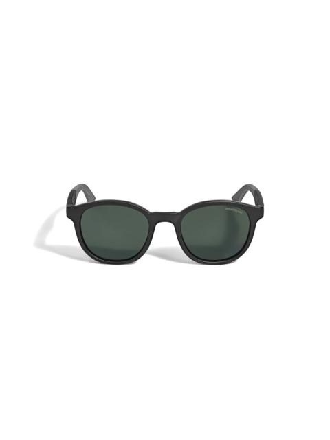 Round Sunglasses with Black Coloured Injected Frame