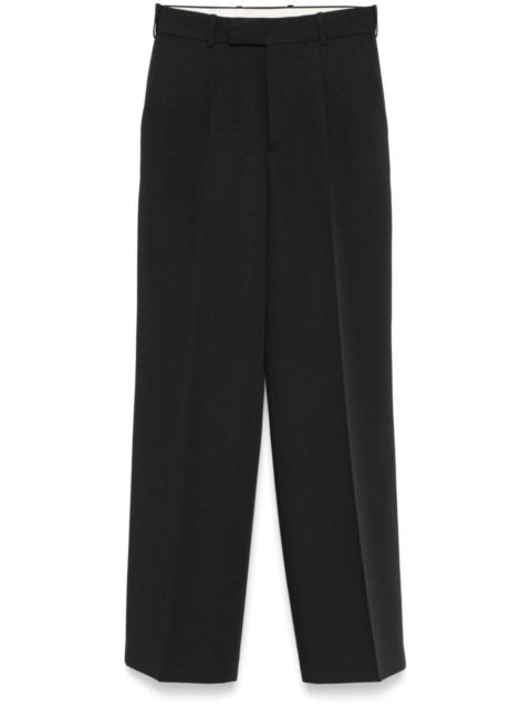 single-pleat trousers