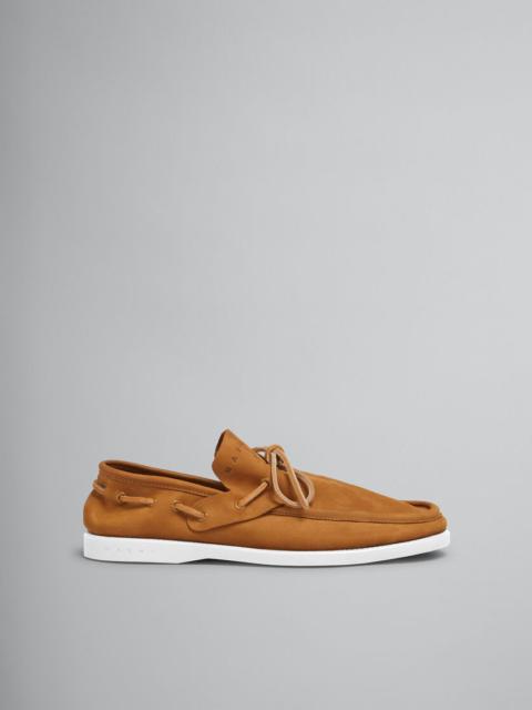 BROWN NUBUCK BOAT LOAFER