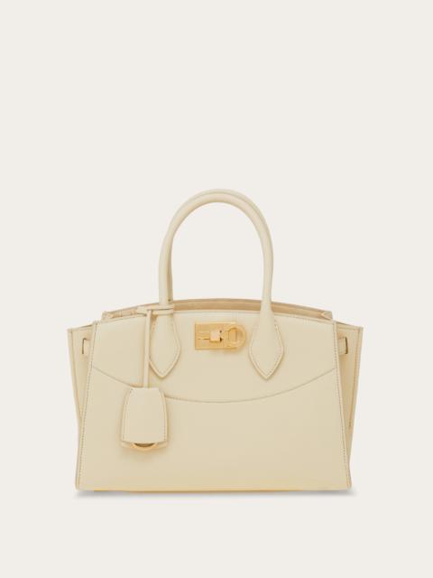 New Ferragamo Studio soft bag (M)