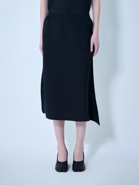 Diagonal Textured Midi Skirt