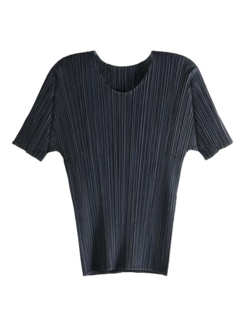pleated T-shirt