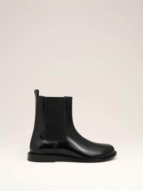 BLACK LEATHER ANATOMICAL TOE CHELSEA BOOTS