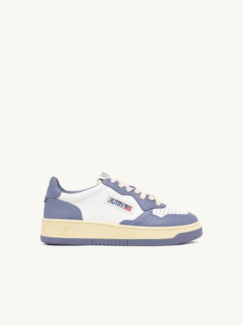 MEDALIST LOW SNEAKERS BICOLOR IN WHITE AND TEMPEST LEATHER