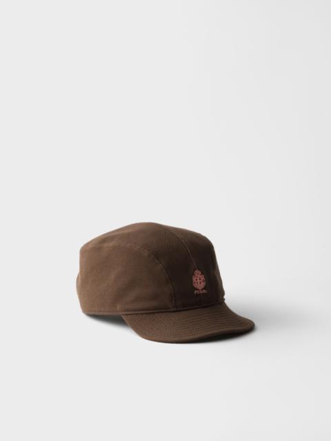 Old piqué baseball cap