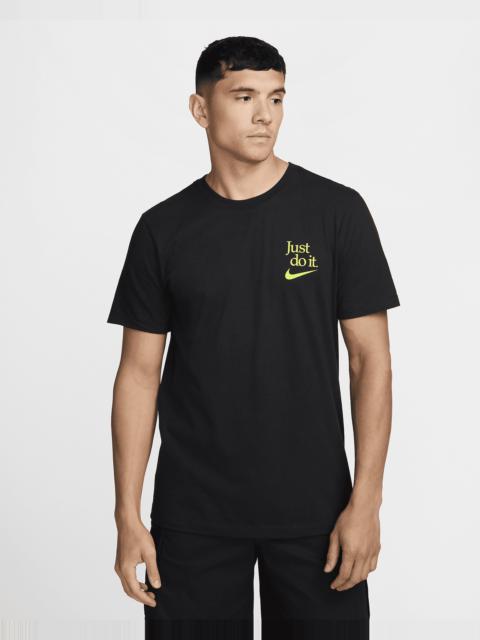 Nike T-Shirt