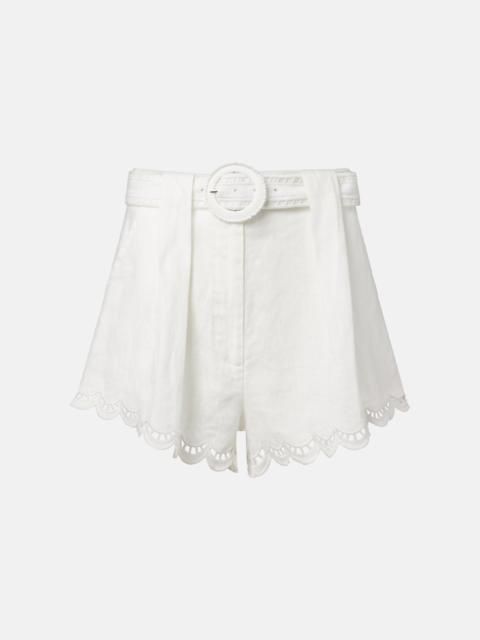 Belted pleated scalloped linen shorts
