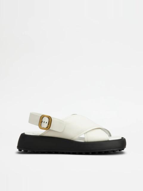 SANDALS IN LEATHER - WHITE