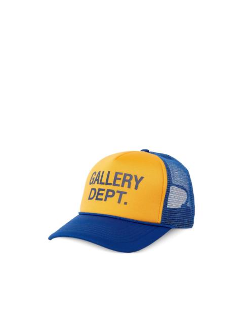 logo-print trucker hat