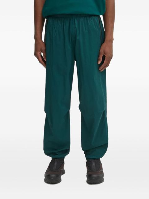 zip-pocket elasticated trousers