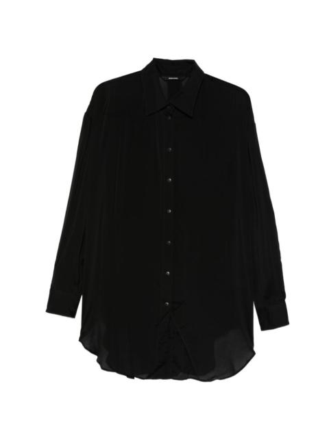 button-fastening shirt