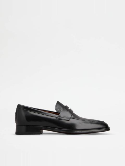 LOAFERS IN LEATHER - BLACK