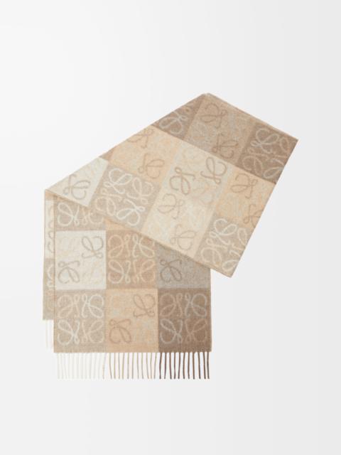 Scarf in wool and cashmere