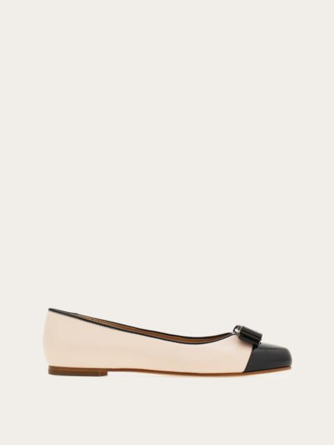 Varina bicolor ballet flat