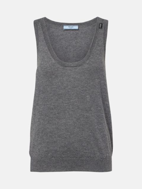 Cashmere sweater vest