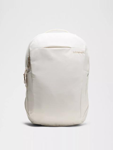 Triple-Zip Backpack 28L *Tech Canvas