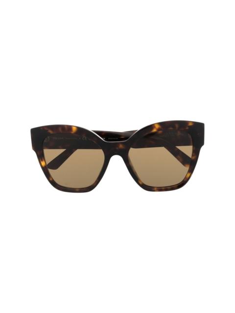 tortoiseshell-effect butterfly-frame sunglasses