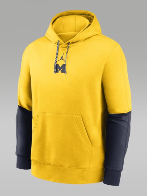 Michigan Wolverines Sideline Team Issue Club Men's Nike College Pullover Hoodie