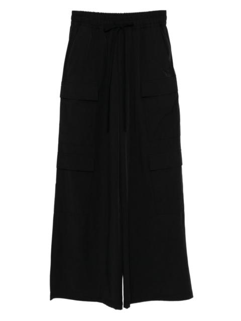 elasticated-waistband trousers