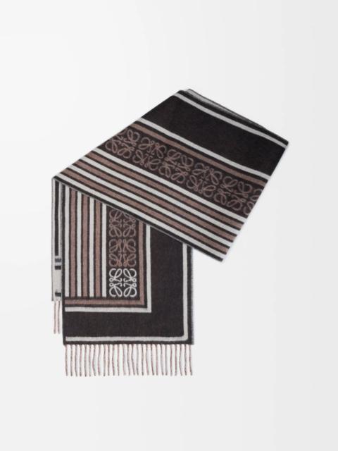 Scarf in wool and cashmere
