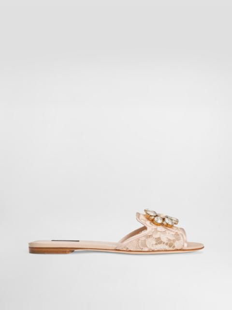 Slippers in lace with crystals