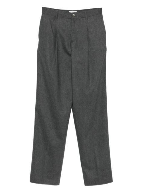 pleated trousers