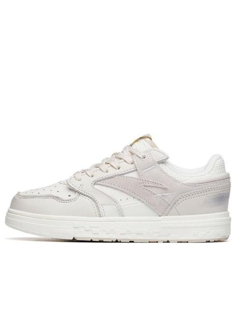 (WMNS) ANTA Street Naughty Low 'White Grey' 122218050-1