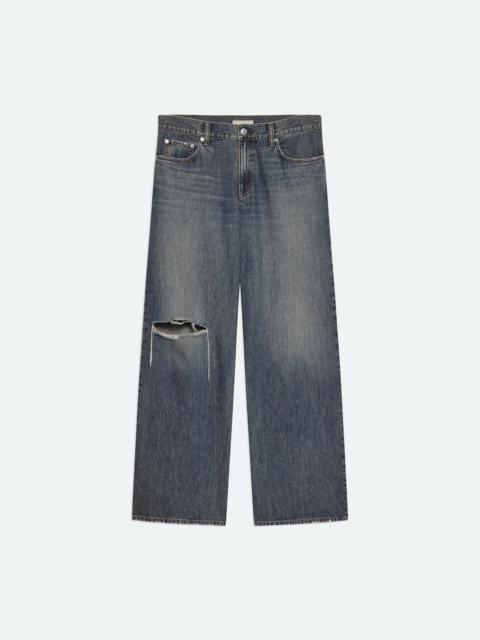DESTROYED LOW-RISE JEANS