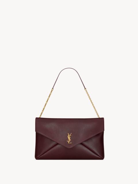 CASSANDRE XXL POUCH ON CHAIN IN SHINY LEATHER