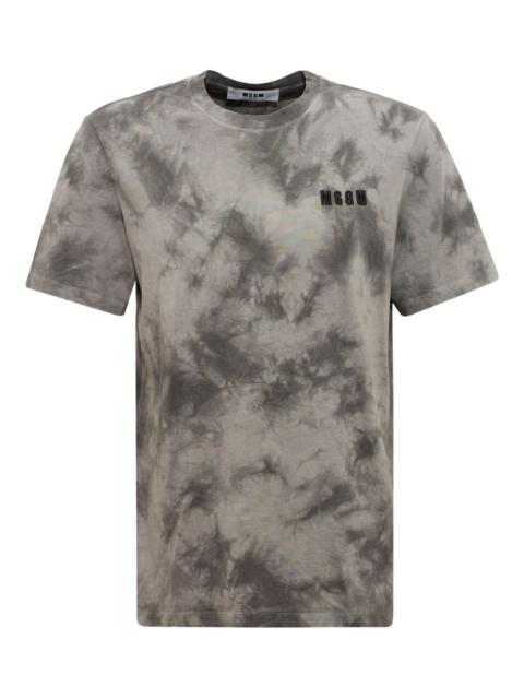 tie-dye T-shirt