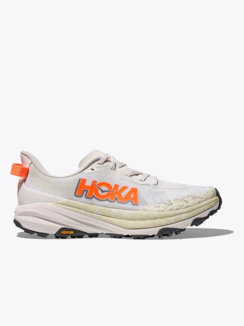 Men's Speedgoat 6 Shoes in White/Neon Tangerine