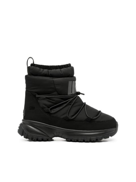 drawstring-fastening snow boots